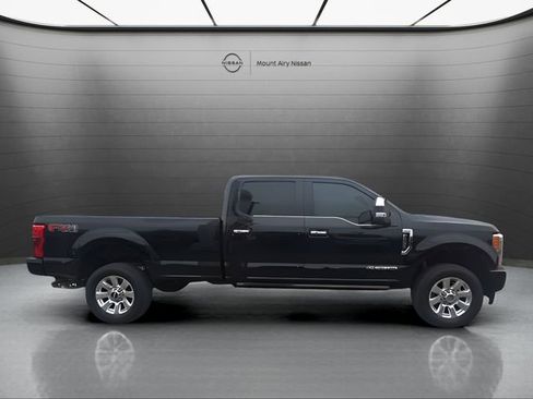 Used 2017 Ford F250 Platinum w/ FX4 Off-Road Package AWD/4WD image 3