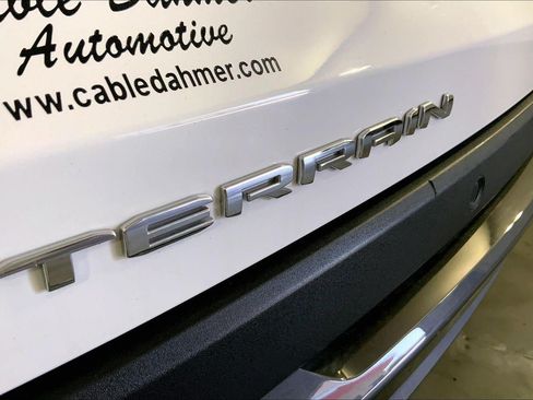Used 2025 GMC Terrain Elevation FWD image 8