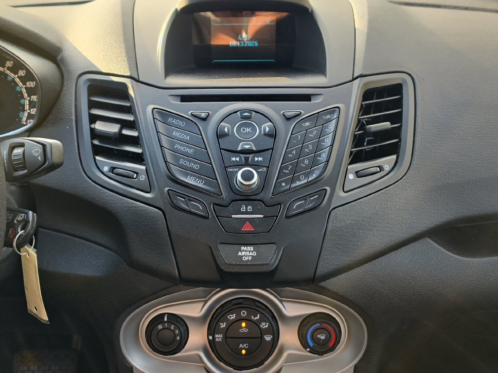 Used 2016 Ford Fiesta SE FWD image 18