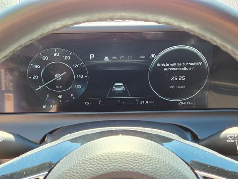 Used 2024 Kia Seltos EX FWD image 23