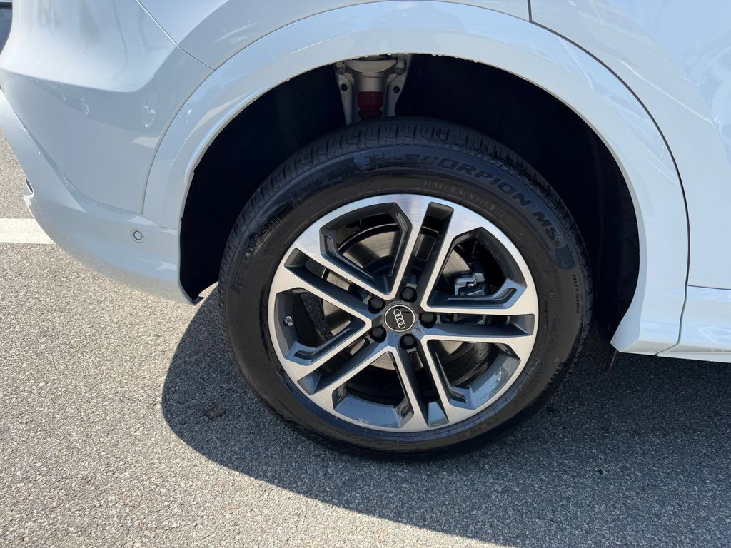 New 2026 Audi Q5 Premium AWD/4WD image 11