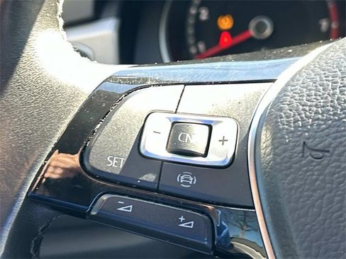 Used 2019 Volkswagen Atlas SE image 29