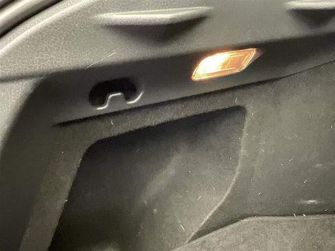 Used 2021 Toyota C-HR LE image 22