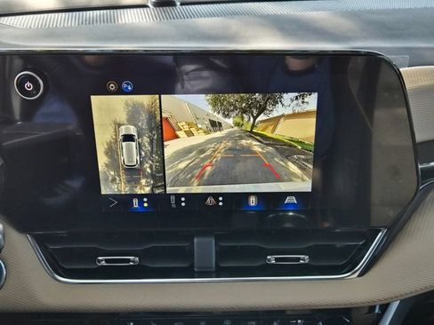 New 2026 Chevrolet Equinox ACTIV w/ Convenience Package III FWD image 21