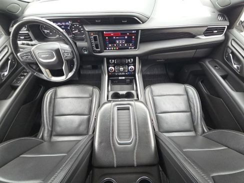 Used 2021 GMC Yukon XL Denali w/ Denali Premium Package AWD/4WD image 43