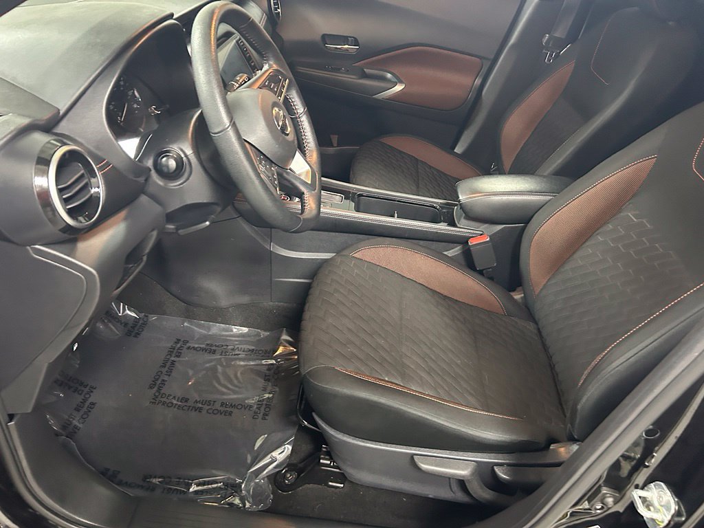 Used 2021 Nissan Kicks SR FWD image 12