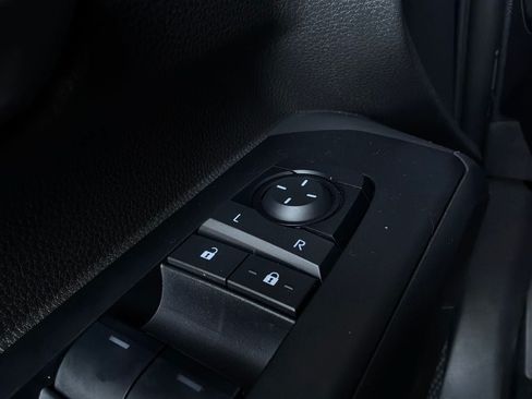 Used 2024 Toyota Tacoma TRD Off-Road w/ TRD Off Road Premium Package AWD/4WD image 29