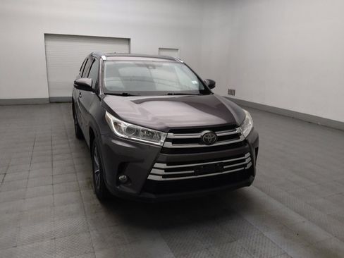 Used 2019 Toyota Highlander XLE w/ Protection Package #3 image 14