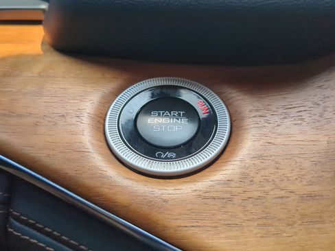 Certified 2025 Jeep Grand Cherokee Summit AWD/4WD image 27