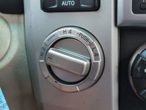 Used 2004 Toyota 4Runner SR5 AWD/4WD image 20