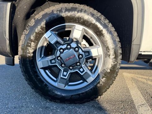 New 2026 GMC Sierra 2500 SLT w/ SLT Premium Package AWD/4WD image 3