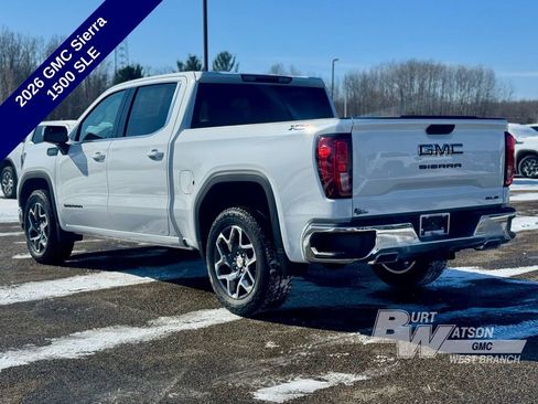 New 2026 GMC Sierra 1500 SLE image 3