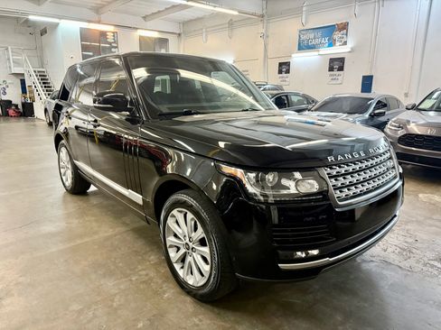 Used 2013 Land Rover Range Rover HSE image 3