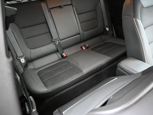 Used 2023 Chevrolet TrailBlazer RS w/ Convenience Package image 28