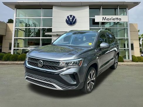 Used 2022 Volkswagen Taos SE w/ IQ.Drive SE Package image 1