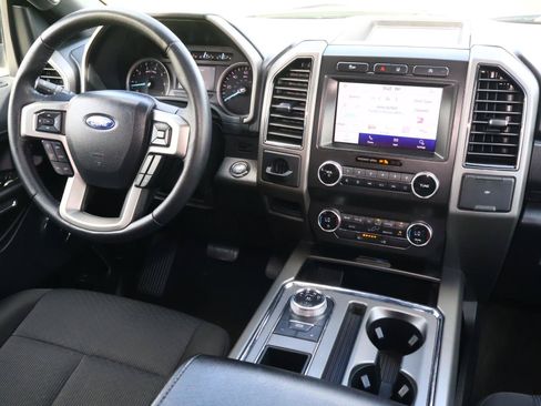 Used 2021 Ford Expedition XLT RWD image 10