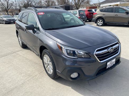 Used 2018 Subaru Outback 2.5i Premium AWD/4WD image 4