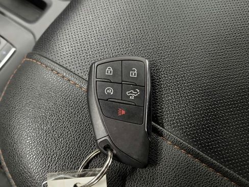 Used 2023 GMC Sierra 1500 AT4 w/ Technology Package AWD/4WD image 23