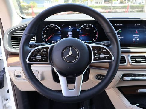 Used 2021 Mercedes-Benz GLE 450 4MATIC w/ AMG Line Exterior image 45