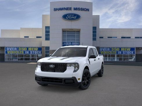 New 2025 Ford Maverick XLT w/ XLT Luxury Package AWD/4WD image 2