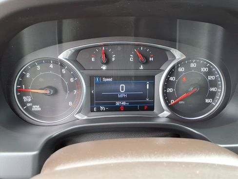 Used 2022 GMC Acadia SLE FWD image 26
