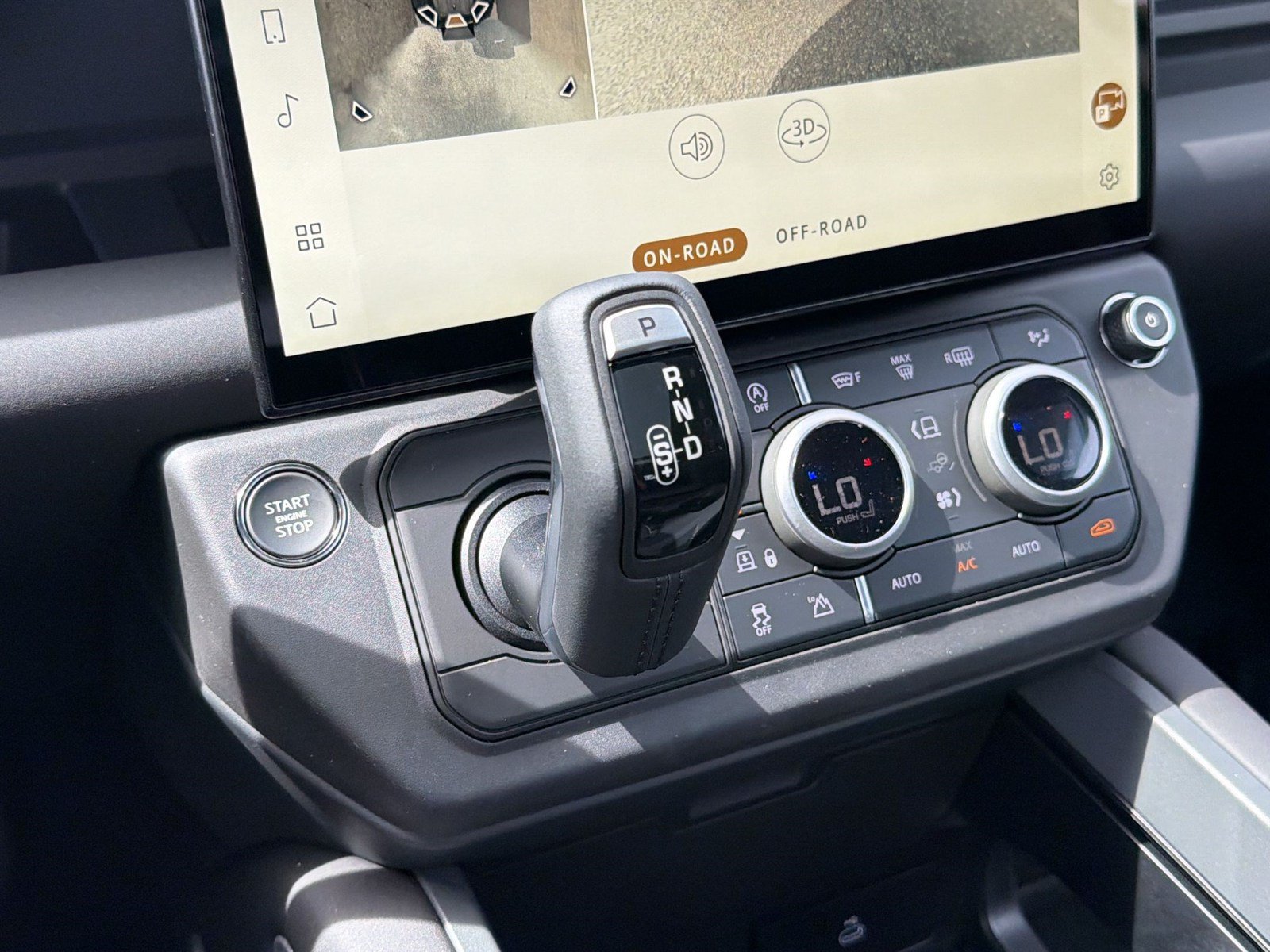 New 2026 Land Rover Defender 110 S AWD/4WD image 18