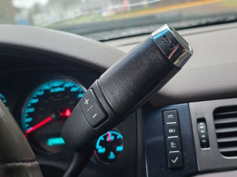 Used 2013 Chevrolet Silverado 1500 LTZ w/ Max Trailering Pack image 36