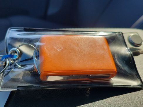 Certified 2025 Volvo XC60 B5 Plus w/ Climate Package image 33