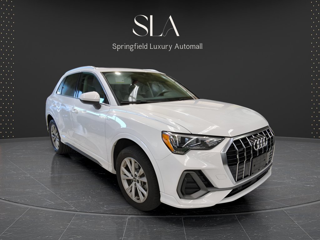 Used 2022 Audi Q3 2.0T Premium w/ Convenience Package AWD/4WD image 1