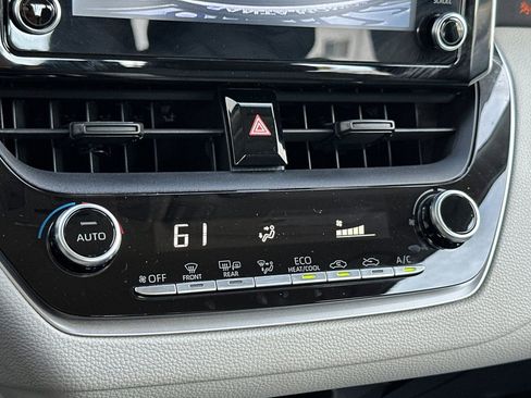 Used 2020 Toyota Corolla LE w/ Carpet Mat Package (TMS) image 19