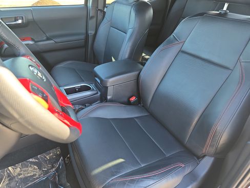 Used 2022 Toyota Tacoma TRD Pro image 14