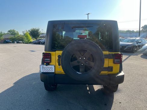 Used 2011 Jeep Wrangler Sport AWD/4WD image 5