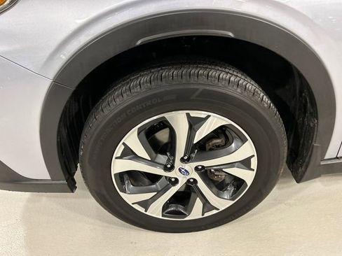 Used 2020 Subaru Outback Limited w/ Popular Package #2 image 8