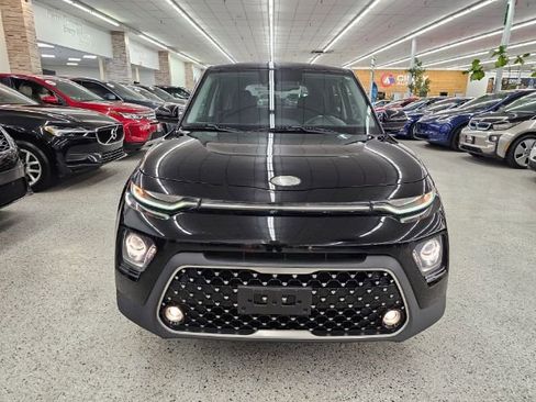 Used 2020 Kia Soul EX image 2
