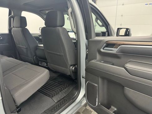 Used 2025 Chevrolet Silverado 1500 LT image 34
