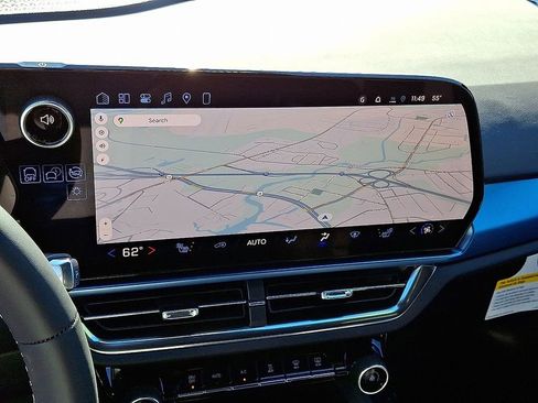 New 2026 Chevrolet Equinox EV LT image 10