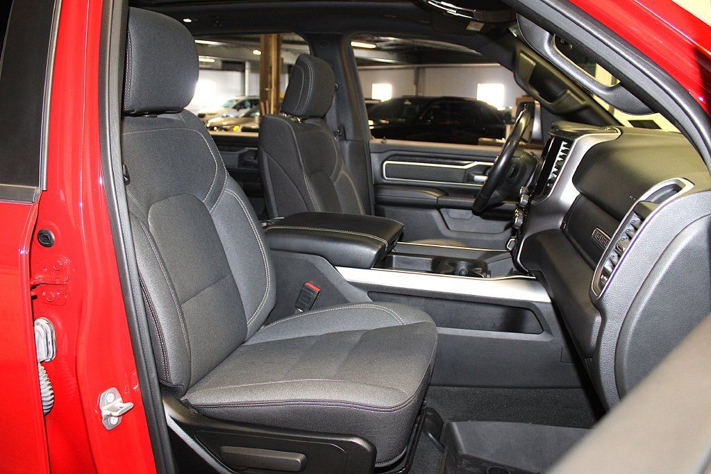 Used 2022 RAM 1500 Big Horn AWD/4WD image 34