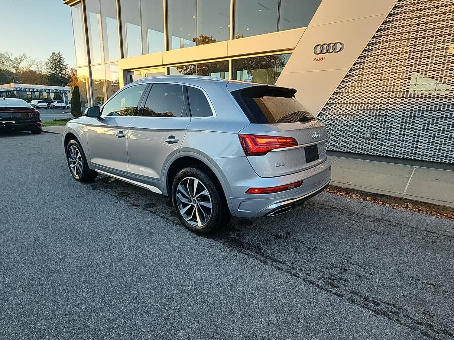 Used 2023 Audi Q5 2.0T Premium Plus AWD/4WD image 5