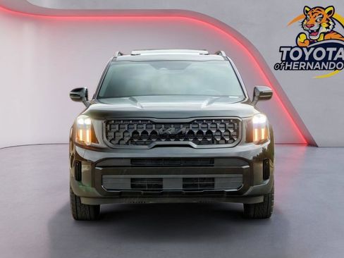 Used 2025 Kia Telluride AWD image 2