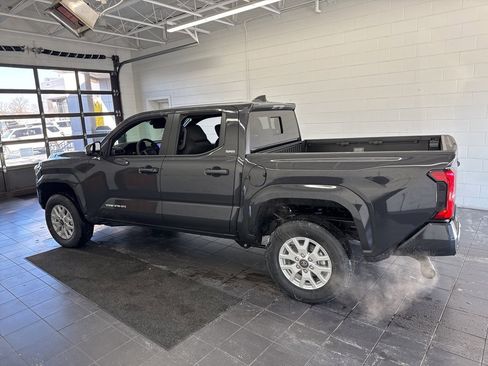 New 2026 Toyota Tacoma SR5 image 5