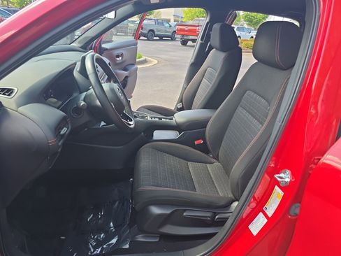 Used 2025 Honda HR-V Sport image 15