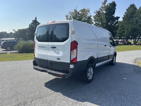 Used 2018 Ford Transit 250 130 Low Roof RWD image 6