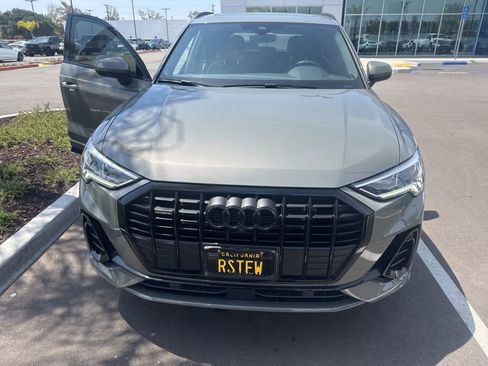 Used 2023 Audi Q3 2.0T Premium Plus w/ Premium Plus Package AWD/4WD image 8