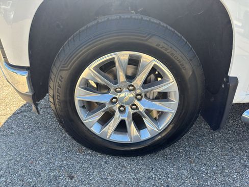 Used 2019 Chevrolet Silverado 1500 LTZ w/ LTZ Premium Package image 8