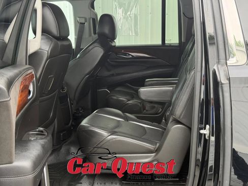 Used 2015 Cadillac Escalade ESV 2WD image 12