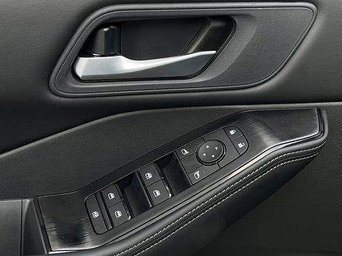 New 2026 Nissan Rogue SV image 11