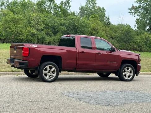 Used 2017 Chevrolet Silverado 1500 LT w/ All Star Edition AWD/4WD image 37