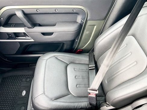 Used 2021 Land Rover Defender 90 First Edition image 14