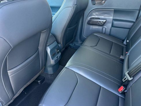 New 2025 Ford Maverick Lariat w/ Black Appearance Package image 9