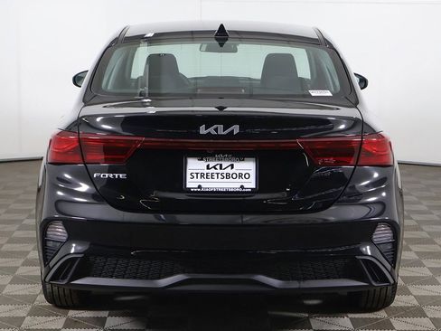 Used 2023 Kia Forte LXS image 10